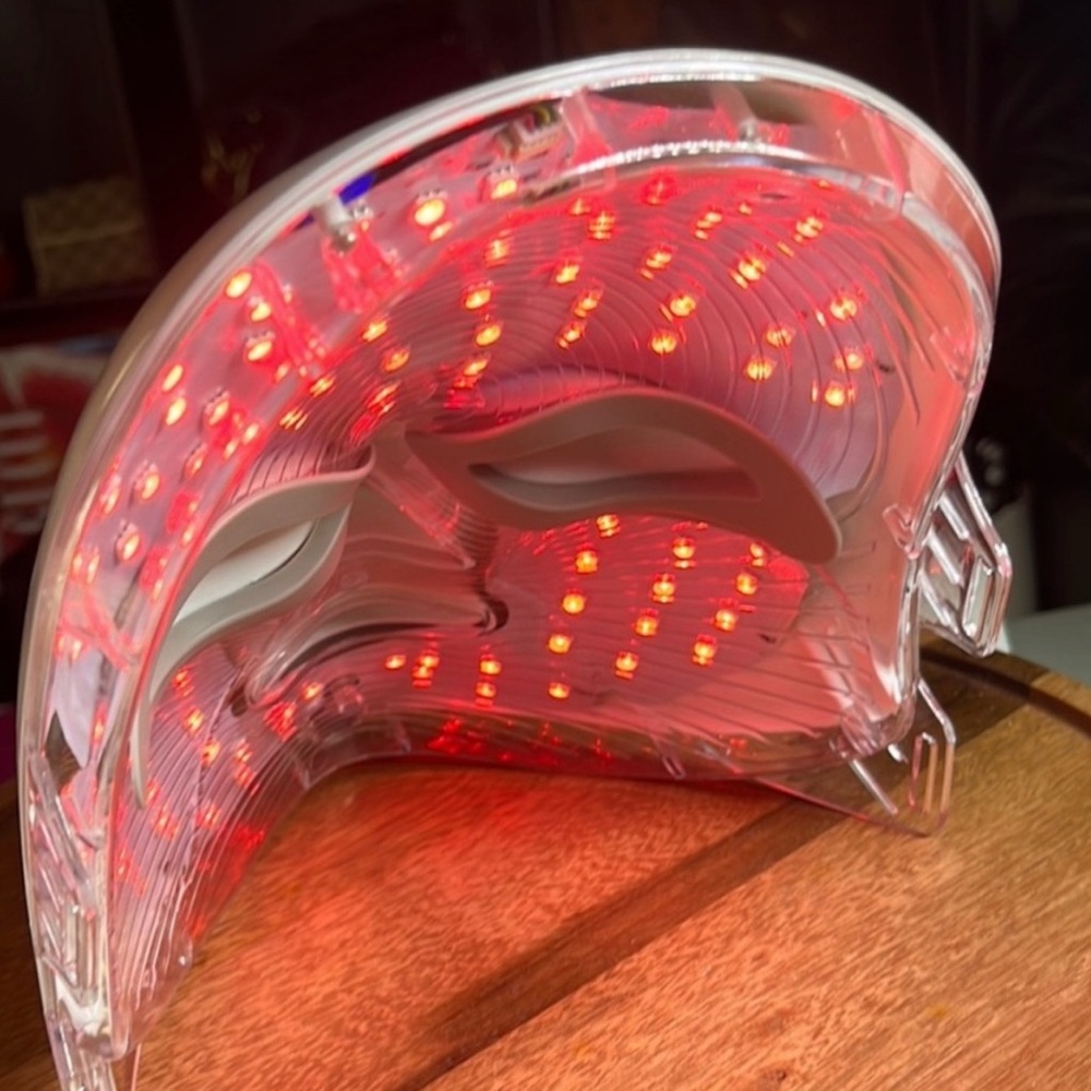 Light Therapy Face Mask - Picture 8 of 14